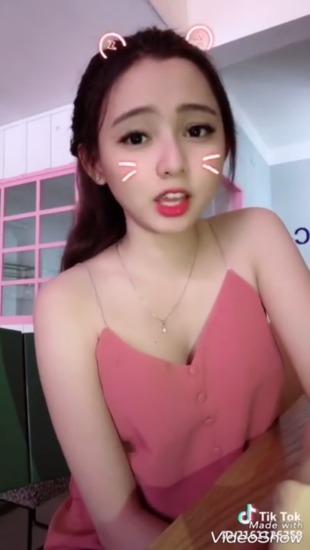 "Em làm gì đã có người yêu" Trào lưu mới trên TikTok